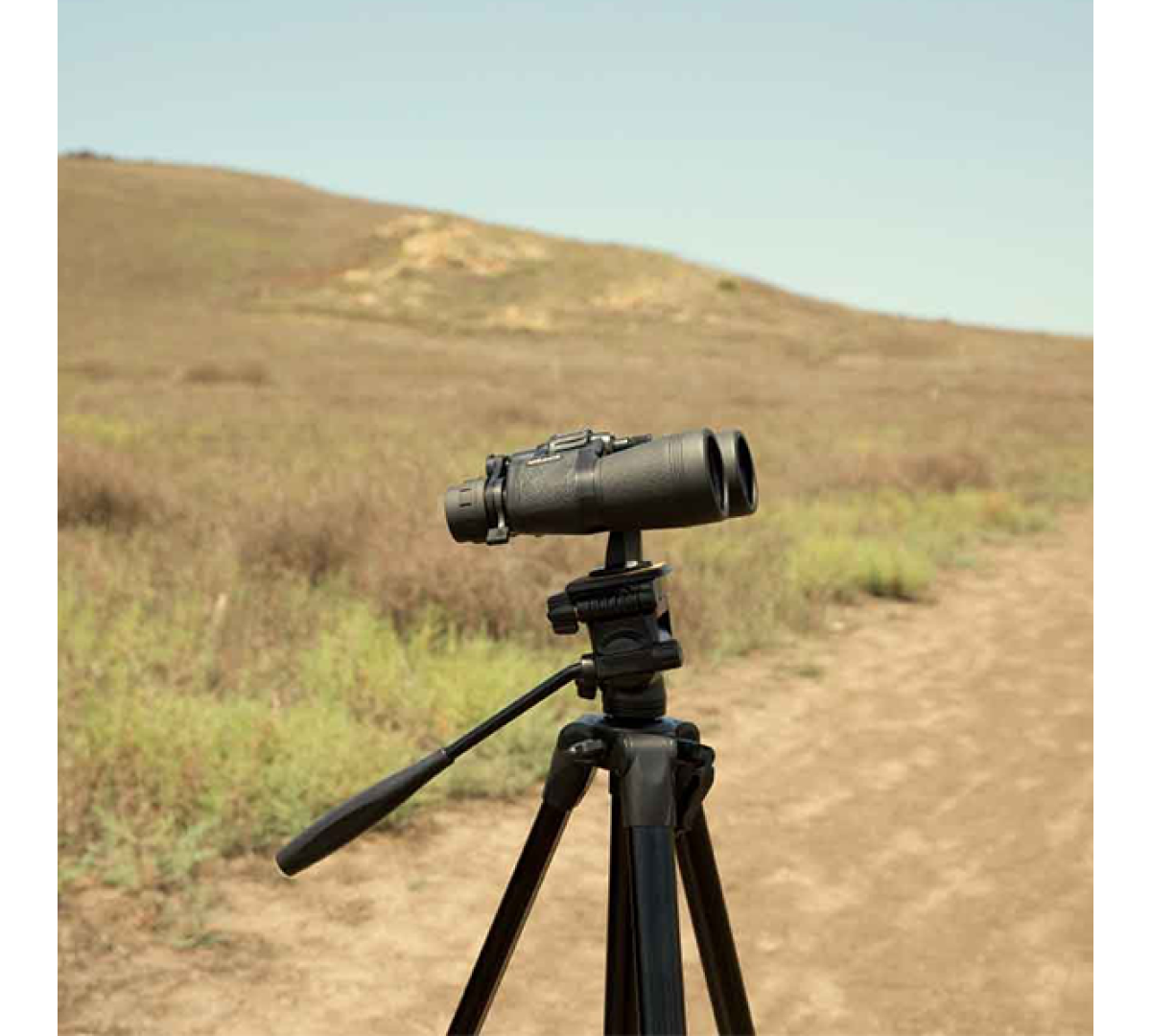 Бинокль Meade Mirage 10-22x50