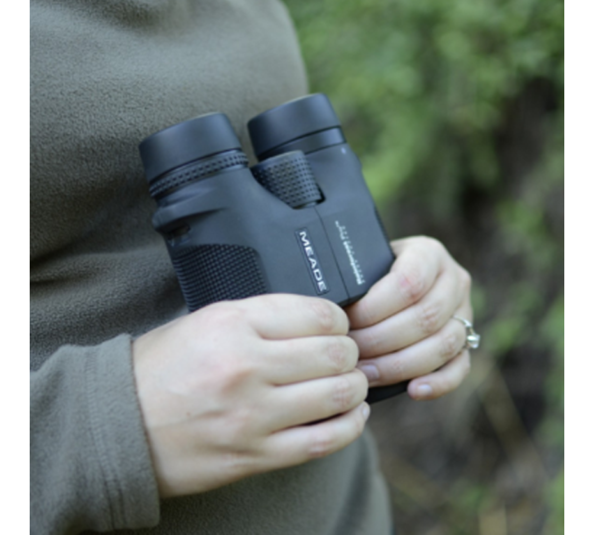 Бинокль Meade Rainforest Pro 10x42