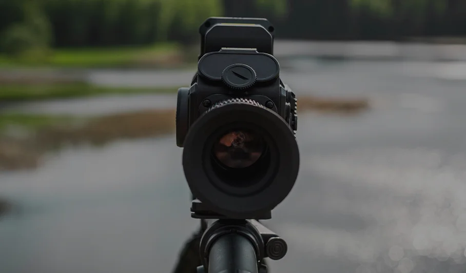 Легкий прицел Lzirtek Perun 635L