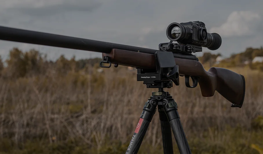 Sunwayfoto T2830CS Carbon с зажимом SM-76
